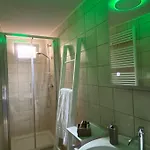 Il Barchio Loft In Un Palazzo Di Fine 800 A Ези