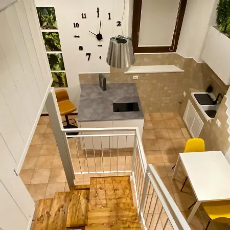 Il Barchio Loft In Un Palazzo Di Fine 800 A Apartman Iesi