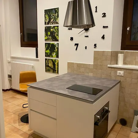 Il Barchio Loft In Un Palazzo Di Fine 800 A Апартаменты Ези